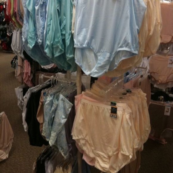 Meet your Posher, Cody - Picture 4 of 5